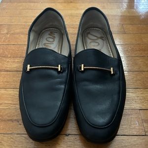 Sam Edelman loafers with gold detailing. Size 9.5 . Black.